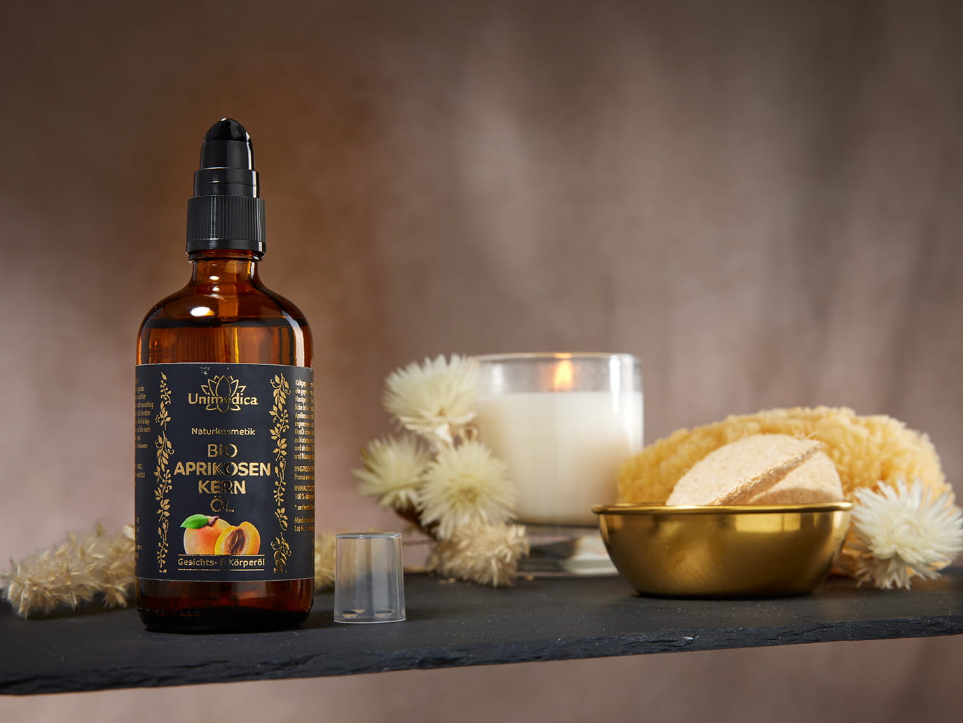 Organic Apricot Kernel Oil  face and body oil - 100 ml - from Unimedica